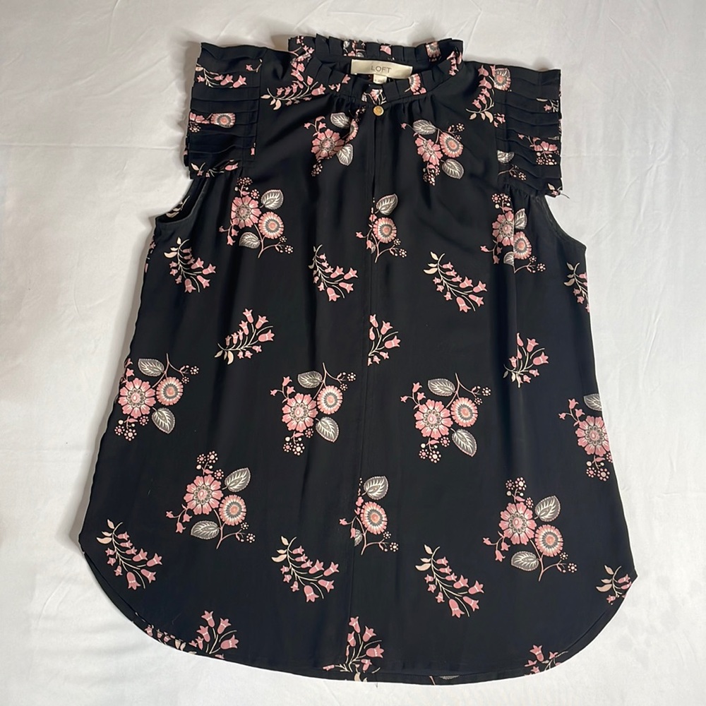LOFT Sleeveless Floral Shell Top